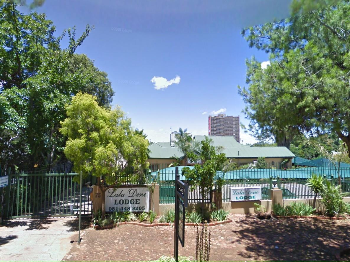 Lala Dene Lodge Bloemfontein Buitenkant foto